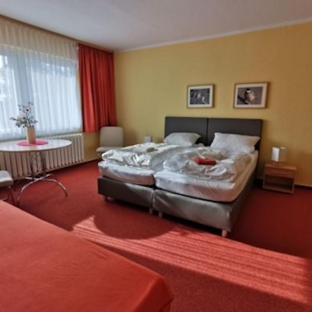 Pension Zur Fledermaus Waren  Buitenkant foto